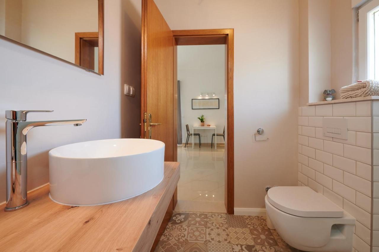T&T Sea View Apartments Trogir Dış mekan fotoğraf