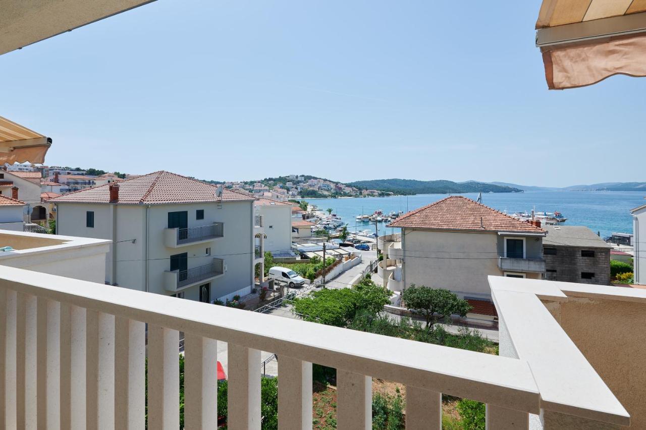 T&T Sea View Apartments Trogir Dış mekan fotoğraf