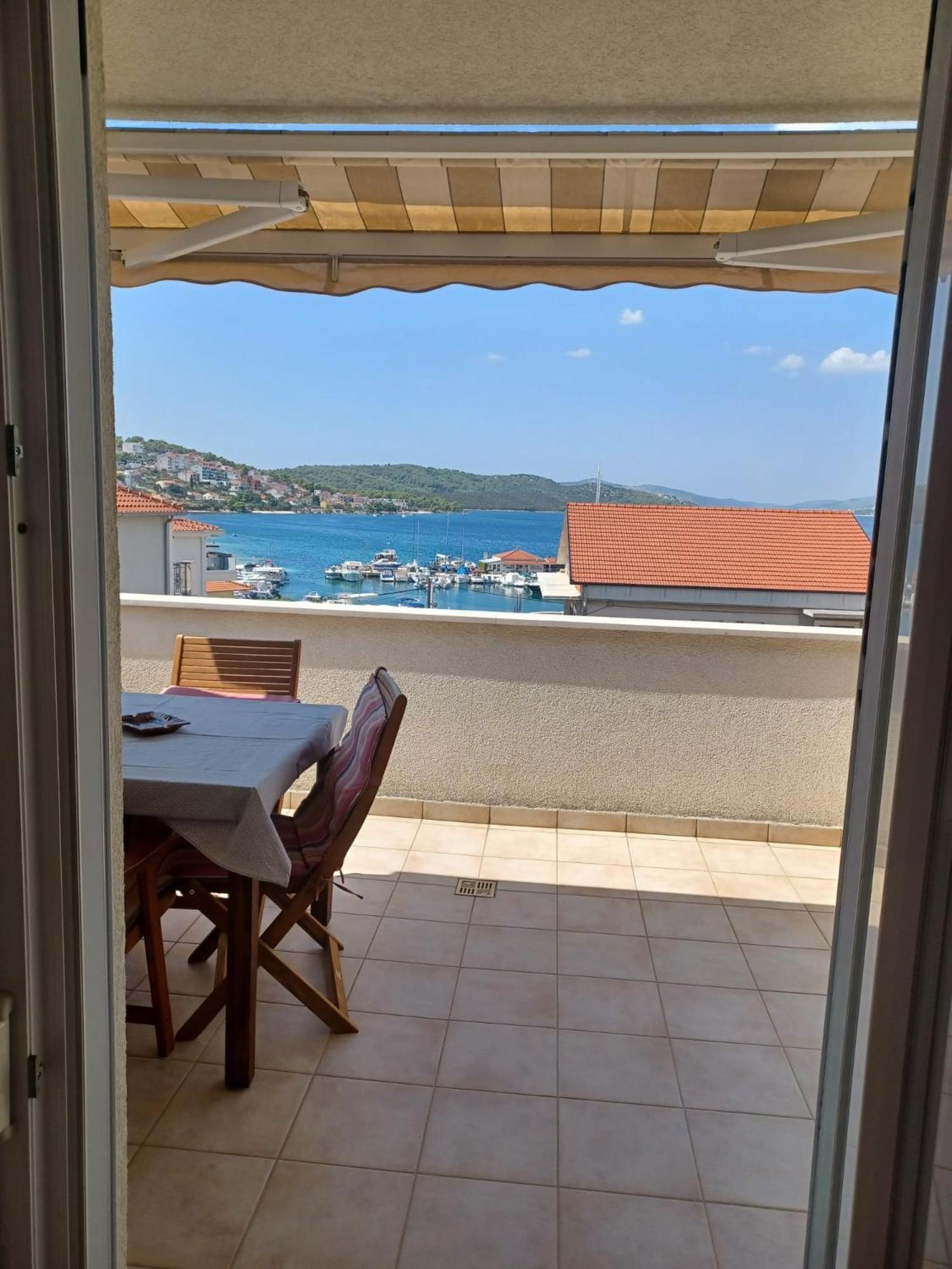 T&T Sea View Apartments Trogir Dış mekan fotoğraf