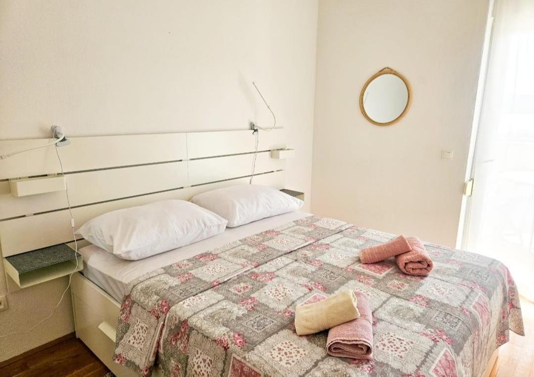 T&T Sea View Apartments Trogir Dış mekan fotoğraf